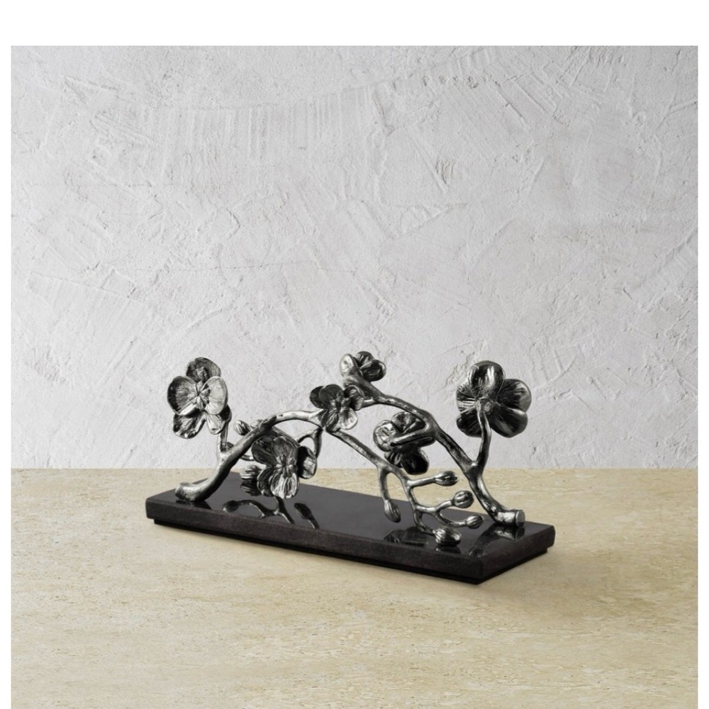 Michael Aram Silver Floral Napkin Stand on Dark Base